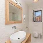 Stunning In Sibenik - Holiday home Zaboric