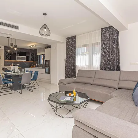 Casa vacanze Stunning In Sibenik -