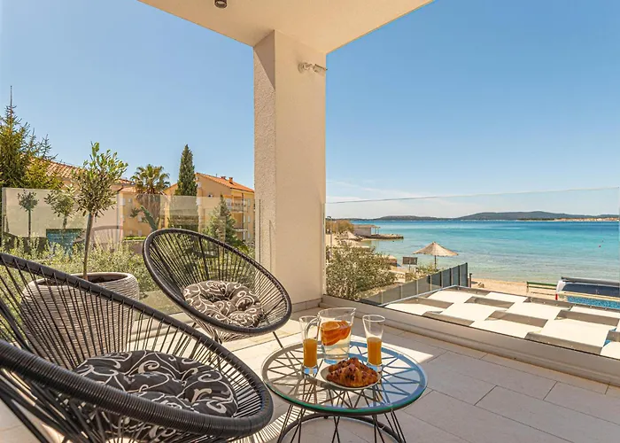 בית נופש Stunning In Sibenik - ז'אבוריץ'